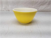 Small Pyrex Mixing Bowl