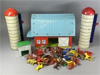 VINTAGE FARM PLAY SET WITH ACCESSORIES