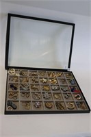 LOT OF ASSORTED COSTUME JEWELRY