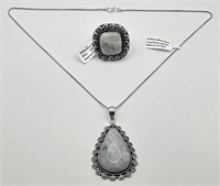 (DE) Rainbow Moon Stone 2" Pendant Necklace