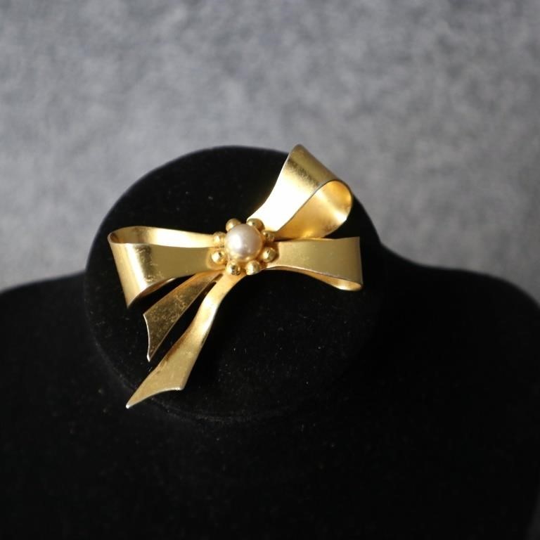 1950's Bow Pin