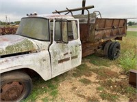 LL- INTERNATIONAL DUMP TRUCK FOR PROJECT OR PARTS
