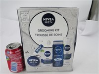 Trousse de soins neuve pour homme, Nivea