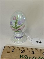 FENTON EGG WITH TULIPS PAINTED BY MIKE LEMON