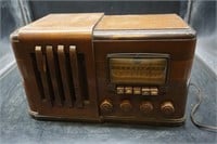 Silvertone No. 6424 Radio