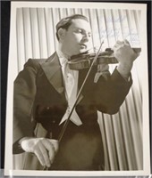 Isaac Stern (1920 -2001 ) signed photograph
