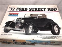 Monogram 1932 Ford Street Rod large model (open)