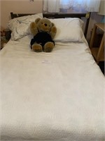 FULL SIZE BED / BEDDING / HEATED BLANKET