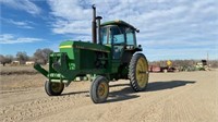 John Deere 4440