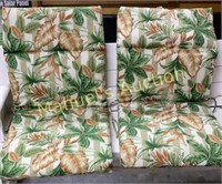 (2) LAWN CHAIR CUSHION SET