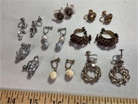 8 sets vintage earrings