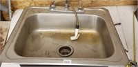 Stainless sink 25" X 22"