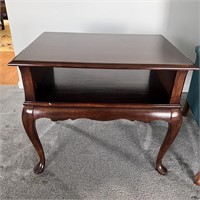 Classic Queen Anne Style End Table