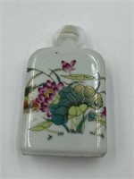 VINTAGE SNUFF BOTTLE HAND PAINTED