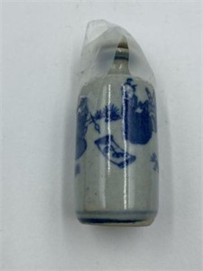 VINTAGE SNUFF BOTTLE HAND PAINTED