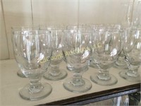 set 8 water goblets beautiful in person