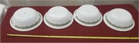 Corelle-Ware Serving Bowls one has a Chip