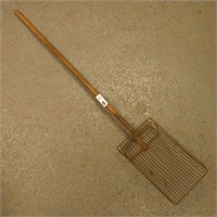 Wood Handled Sifter