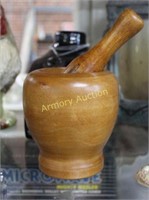 WOODEN MORTAR AND PESTLE SET