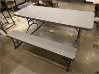 COLLAPSIBLE OUTDOOR PICNIC TABLE