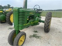 JD A Tractor,  Drives, Row 1