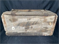 VINTAGE BLATZ WOOD CRATE