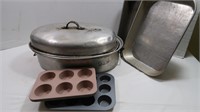 Misc Kitchen Lot - Roaster, Baking Pans & More