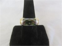 STERLING SILVER AND GREEN STONE RING SZ 8