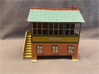 VINTAGE 6.5 INCH HORNBY TRAIN TINPLATE STATION