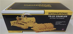 1st Gear IH TD-25 w/Sheeps Foot Compactor NIB