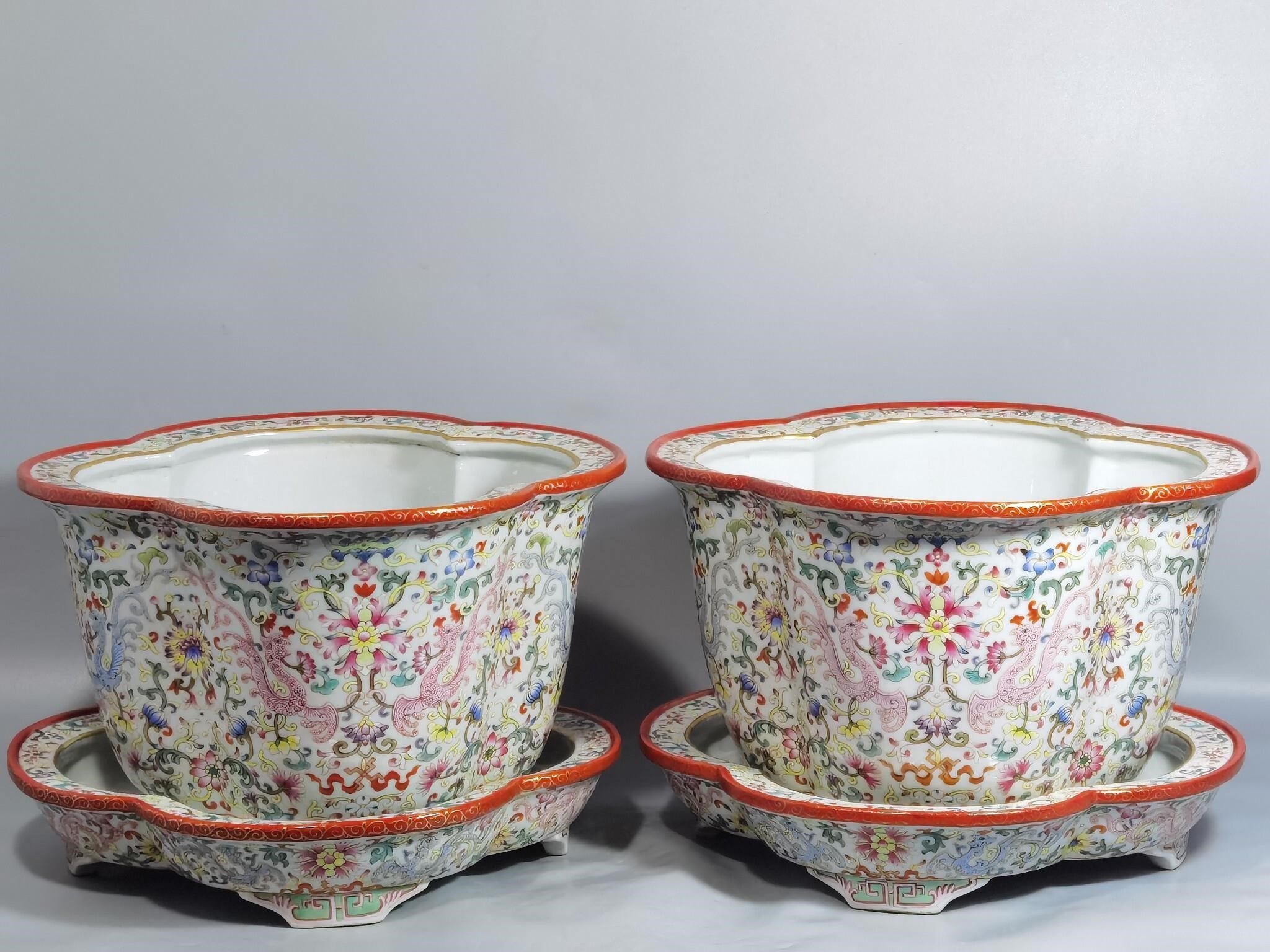 Chinese famille rose porcelain flower pot pair