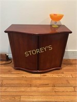 2 Door Buffet Hutch - 40 x 20 x 34