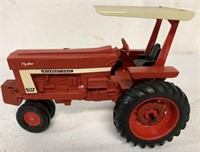 1/16 International 766 Hydro Tractor/Weights