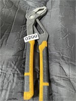 DEWALT JAW PLIERS RETAIL $20