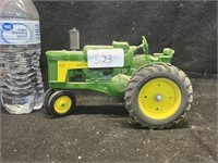 1/16 SCALE JOHN DEERE MODEL 630 LP DIE CAST TRACTO