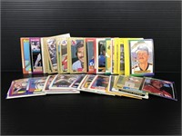 Assorted baseball trading cards