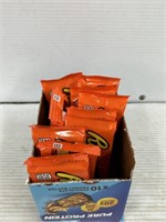 10  Reese’s packs of 2 peanut butter cups best by