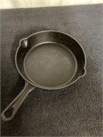 G) cast-iron skillet in like a new condition. It