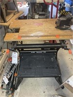 Work mate bench with vise