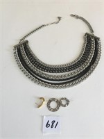 SEVEN STRAND CHAIN NECKLACE BRUSHED SILVER TONES