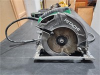 HITACHI 7 1/4" saw - works, has repaird cord