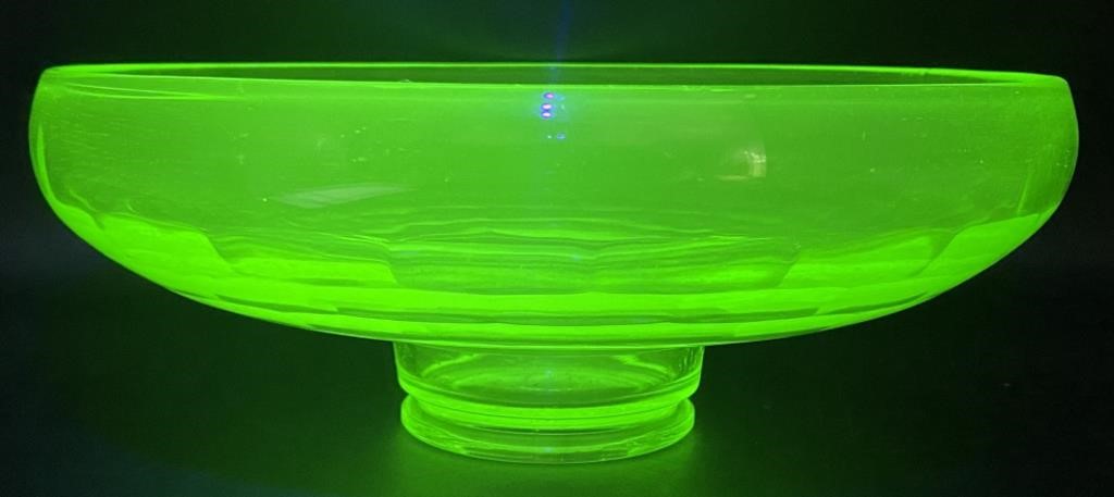 Uranium Depression Glass Centerpiece Bowl, 1' x