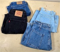 womans levis shorts