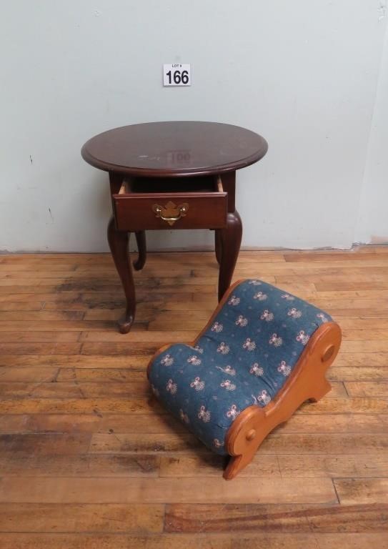 End Table w/ Drawer & Padded Footstool