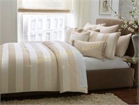 *NEVER OPENED* Michael Amini King Comforter $929