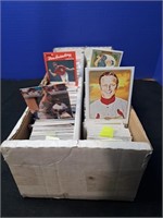 2 Row Box Of Assorted Baseball Cards (B43)