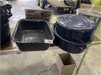 Granite Ware Lidded Roaster + Square Roaster