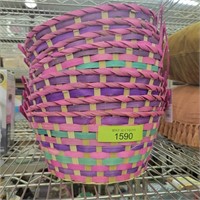 (8)easter baskets and decor
