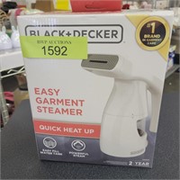 Black+Decker garment steamer