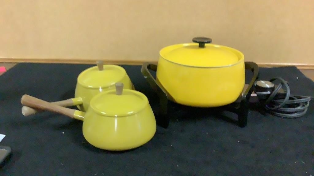 Vintage WestBend Chefware 5398 Electric FonduePot